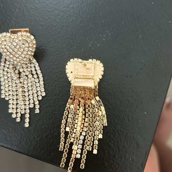 BaubleBar NEW Heart Pave Cupchain Huggie fringe drop earrings - Picture 3 of 3